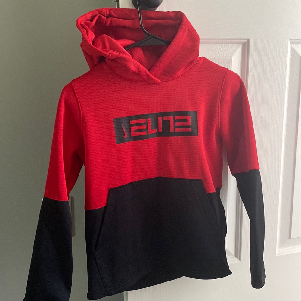 Elite hooded sweatshirt